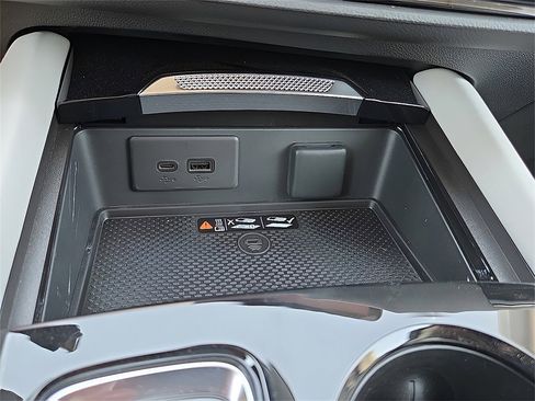 New 2025 Buick Envision Avenir image 14