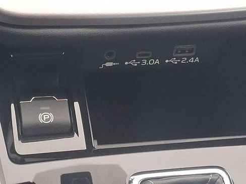 Certified 2025 Subaru Legacy Premium image 22