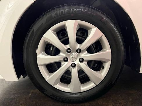 Used 2024 Toyota Corolla LE image 10