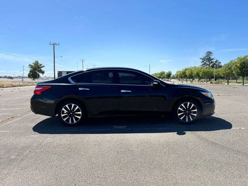 Used 2018 Nissan Altima 2.5 SL FWD image 4