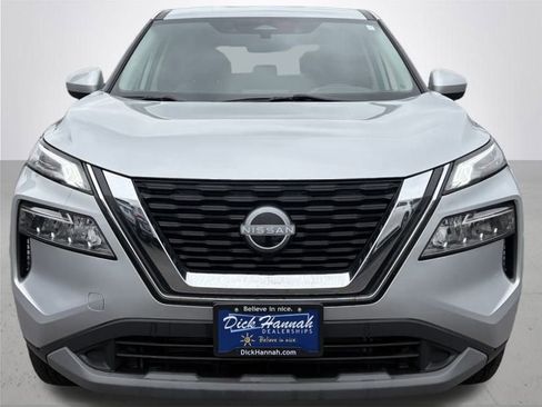 Certified 2023 Nissan Rogue SV image 3