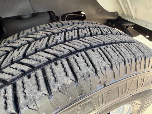 Used 2016 Chevrolet Express 3500 image 22