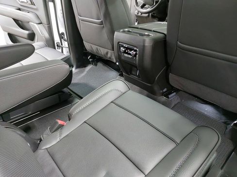 New 2026 GMC Yukon XL Denali w/ Sun & Power Step Package image 11