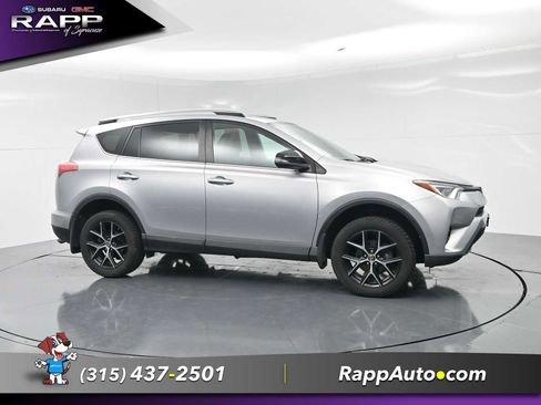 Used 2017 Toyota RAV4 SE AWD/4WD image 4