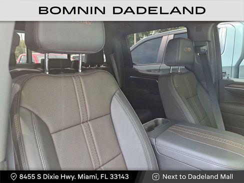 Used 2025 Chevrolet Silverado 1500 High Country w/ Technology Package image 16