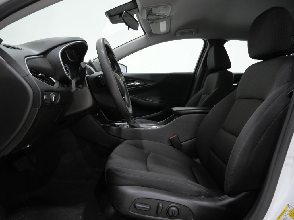 Used 2024 Chevrolet Malibu LT FWD image 12
