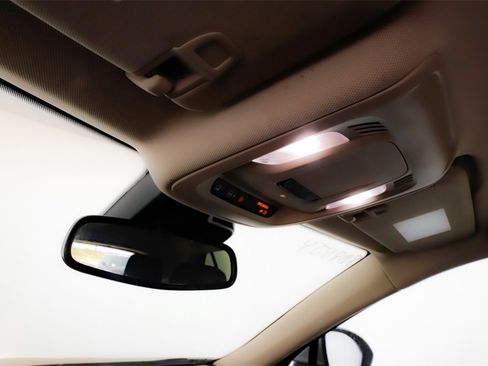 Used 2023 Buick Envision Essence image 25