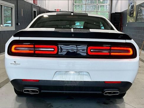 Used 2022 Dodge Challenger SXT w/ Blacktop Package AWD/4WD image 5