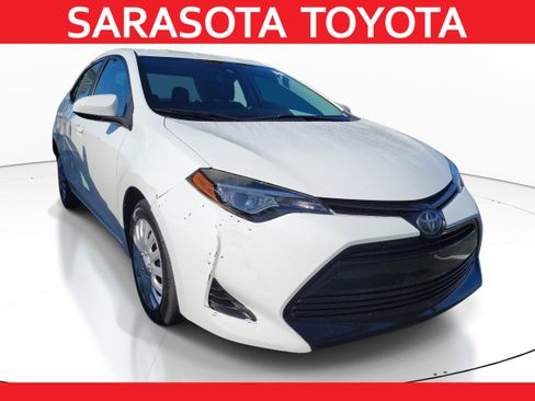 Used 2019 Toyota Corolla LE w/ Carpet Mat Package (TMS) FWD image 1