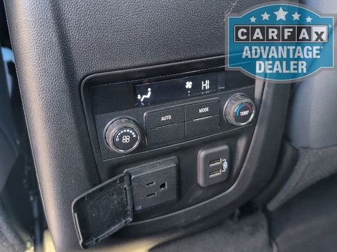 Used 2024 Buick Enclave Essence w/ Sport Touring Edition image 7