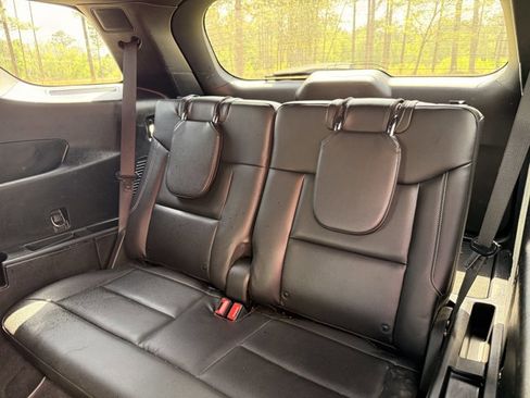 Used 2020 Ford Explorer ST w/ ST Street Pack image 29