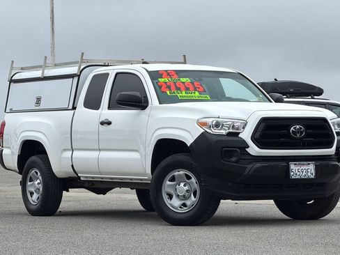 Used 2023 Toyota Tacoma SR RWD image 2
