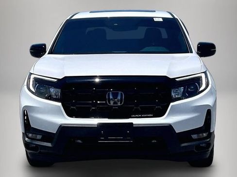 Used 2025 Honda Ridgeline Black Edition image 3