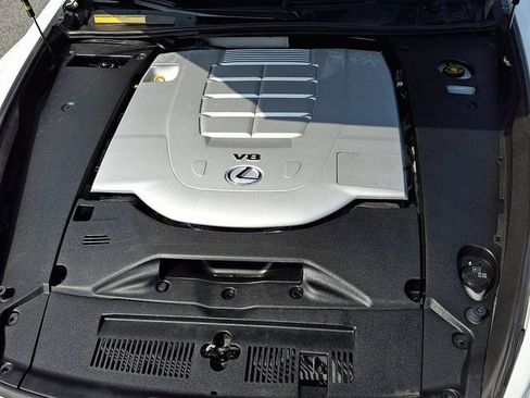 Used 2014 Lexus LS 460 AWD w/ Comfort Package image 29
