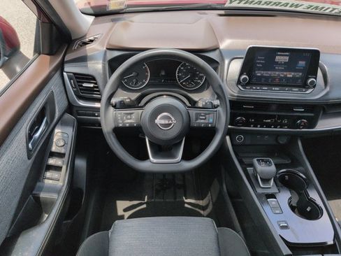 Used 2023 Nissan Rogue SV FWD image 17