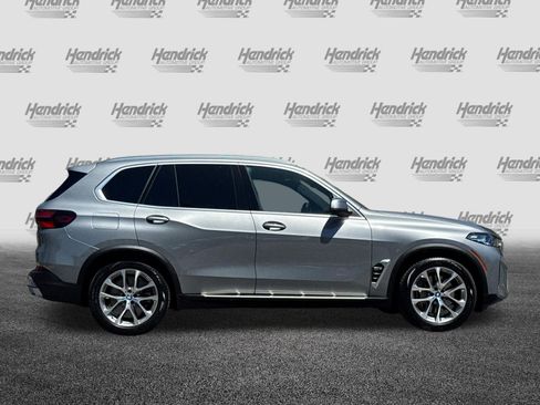 Used 2024 BMW X5 xDrive50e w/ Premium Package AWD/4WD image 3