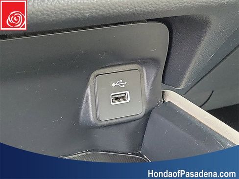 Used 2023 Honda HR-V LX image 18