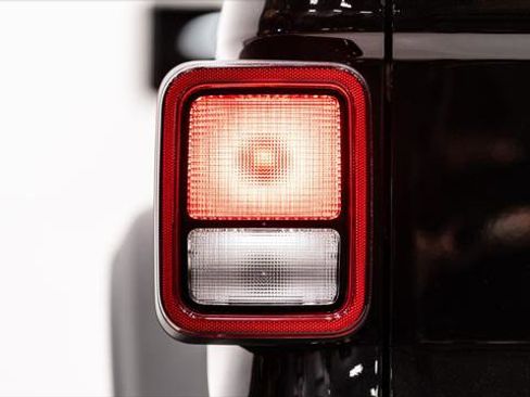 Used 2026 Jeep Gladiator Sport image 40