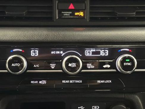 Used 2023 Honda Pilot Touring image 24