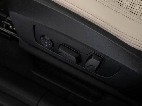 Used 2024 BMW X1 xDrive28i w/ Technology Package image 21