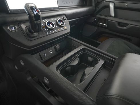Used 2024 Land Rover Defender 90 Carpathian Edition AWD/4WD image 20