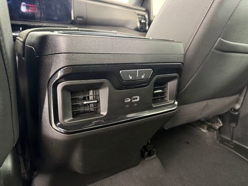 Used 2025 GMC Sierra 2500 AT4 AWD/4WD image 41