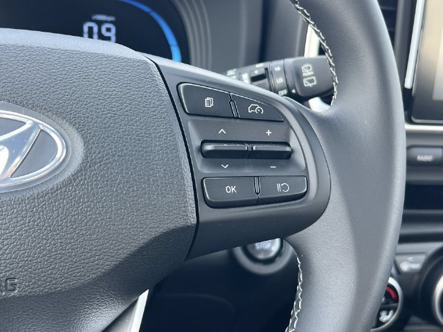 Used 2026 Hyundai Venue SEL FWD image 19