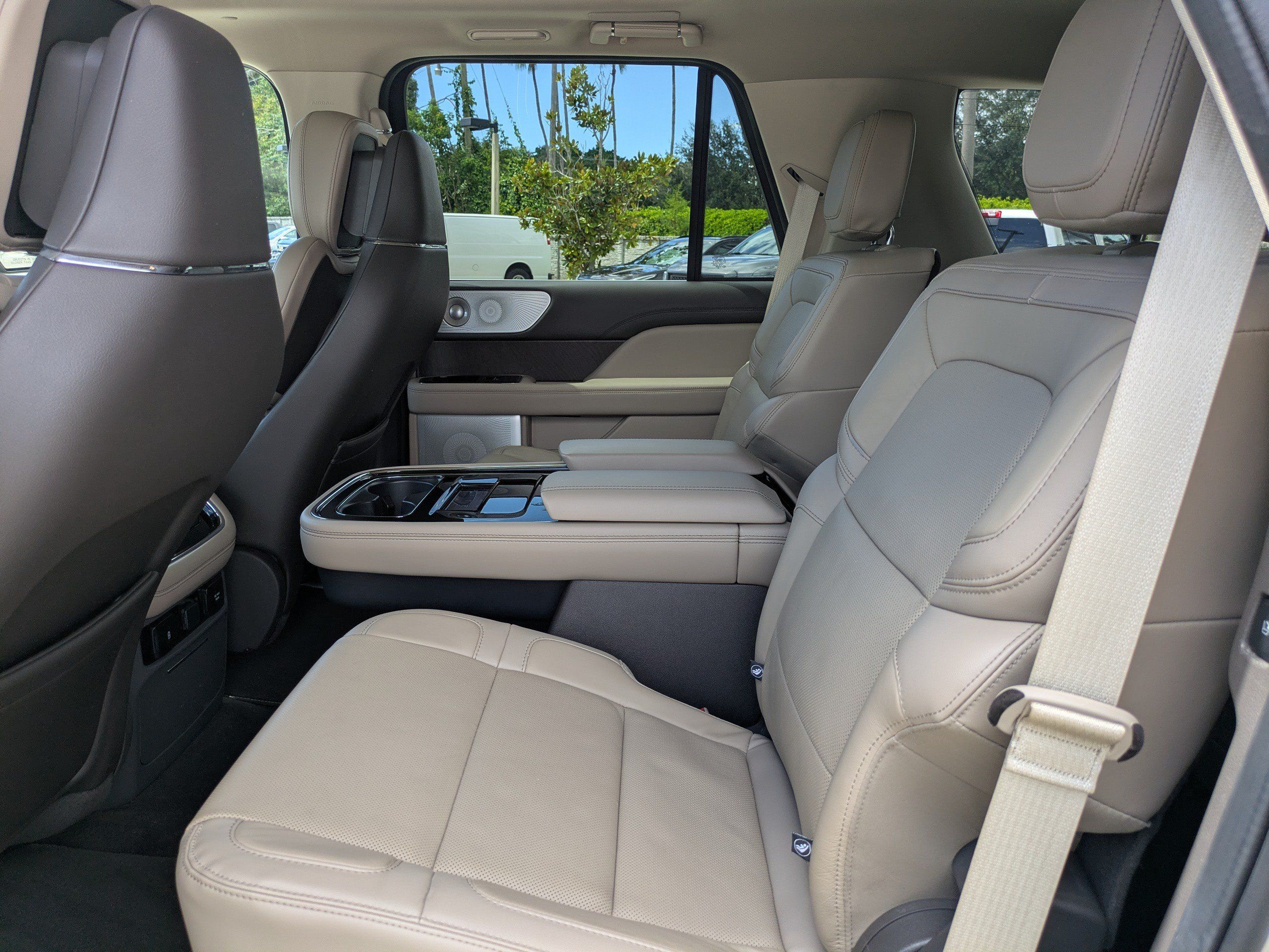 Used 2023 Lincoln Navigator Reserve RWD image 15