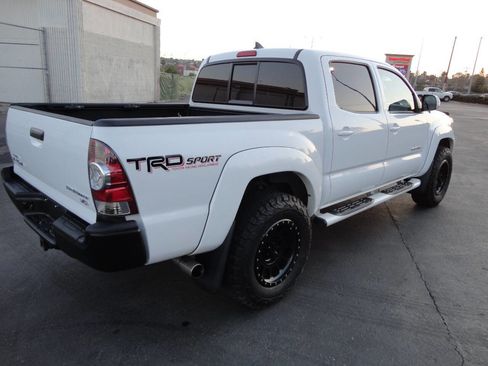 Used 2015 Toyota Tacoma PreRunner image 7