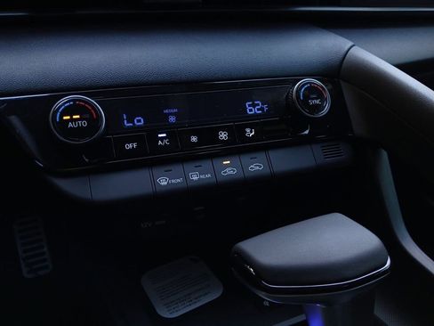 New 2026 Hyundai Elantra Sport FWD image 20