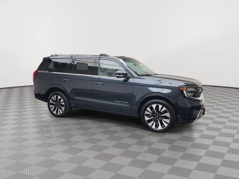 Certified 2025 Ford Expedition Platinum w/ Platinum Ultimate Package AWD/4WD image 47