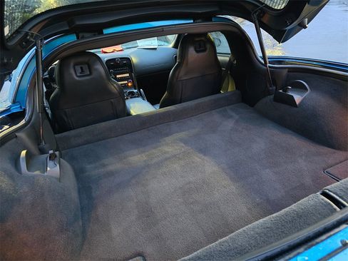 Used 2009 Chevrolet Corvette Coupe image 10