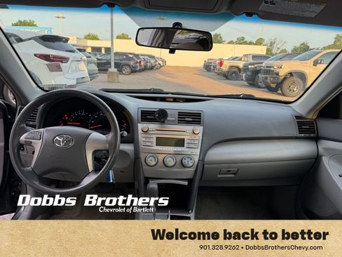 Used 2010 Toyota Camry LE FWD image 15