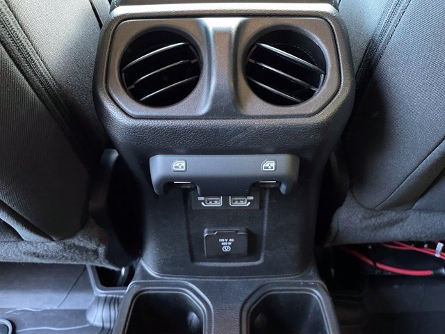 Used 2023 Jeep Wrangler Unlimited Rubicon AWD/4WD image 25