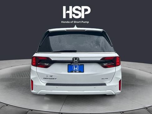 Used 2025 Honda Odyssey Elite image 4
