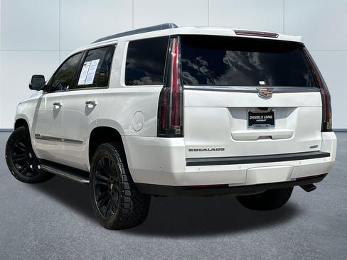 Used 2020 Cadillac Escalade Luxury AWD/4WD image 38