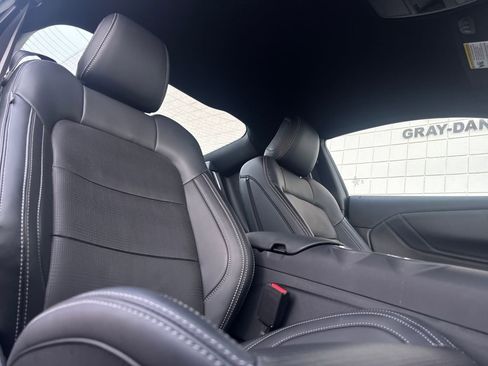 Used 2025 Ford Mustang GT Premium image 26
