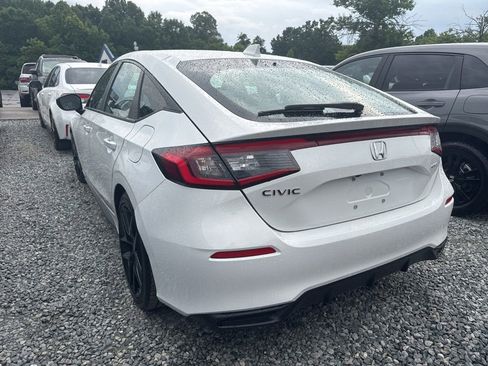 Used 2024 Honda Civic Sport image 4