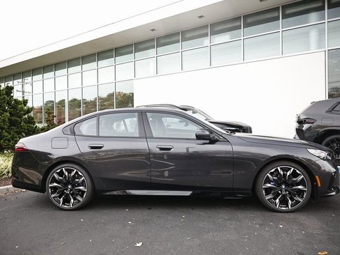 New 2026 BMW 530i w/ M Sport Package image 4