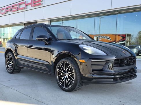 Used 2024 Porsche Macan image 6