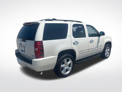 Used 2012 Chevrolet Tahoe LTZ AWD/4WD image 8