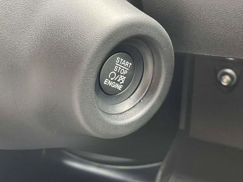 Used 2024 RAM ProMaster 1500 w/ Safety Group FWD image 17