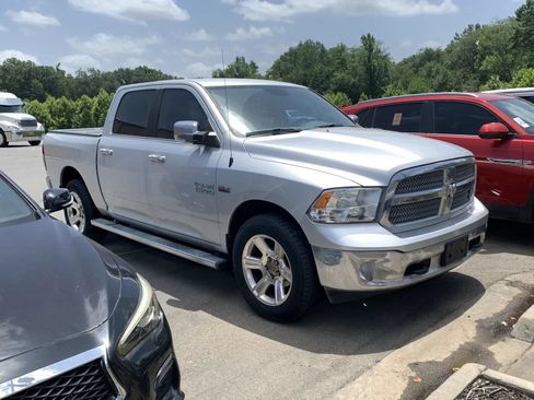 Used 2018 RAM 1500 Lone Star AWD/4WD image 1