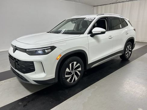 Certified 2026 Volkswagen Tiguan S AWD/4WD image 5