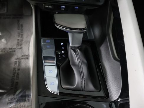 Used 2024 Hyundai Elantra SEL w/ Convenience Package FWD image 54