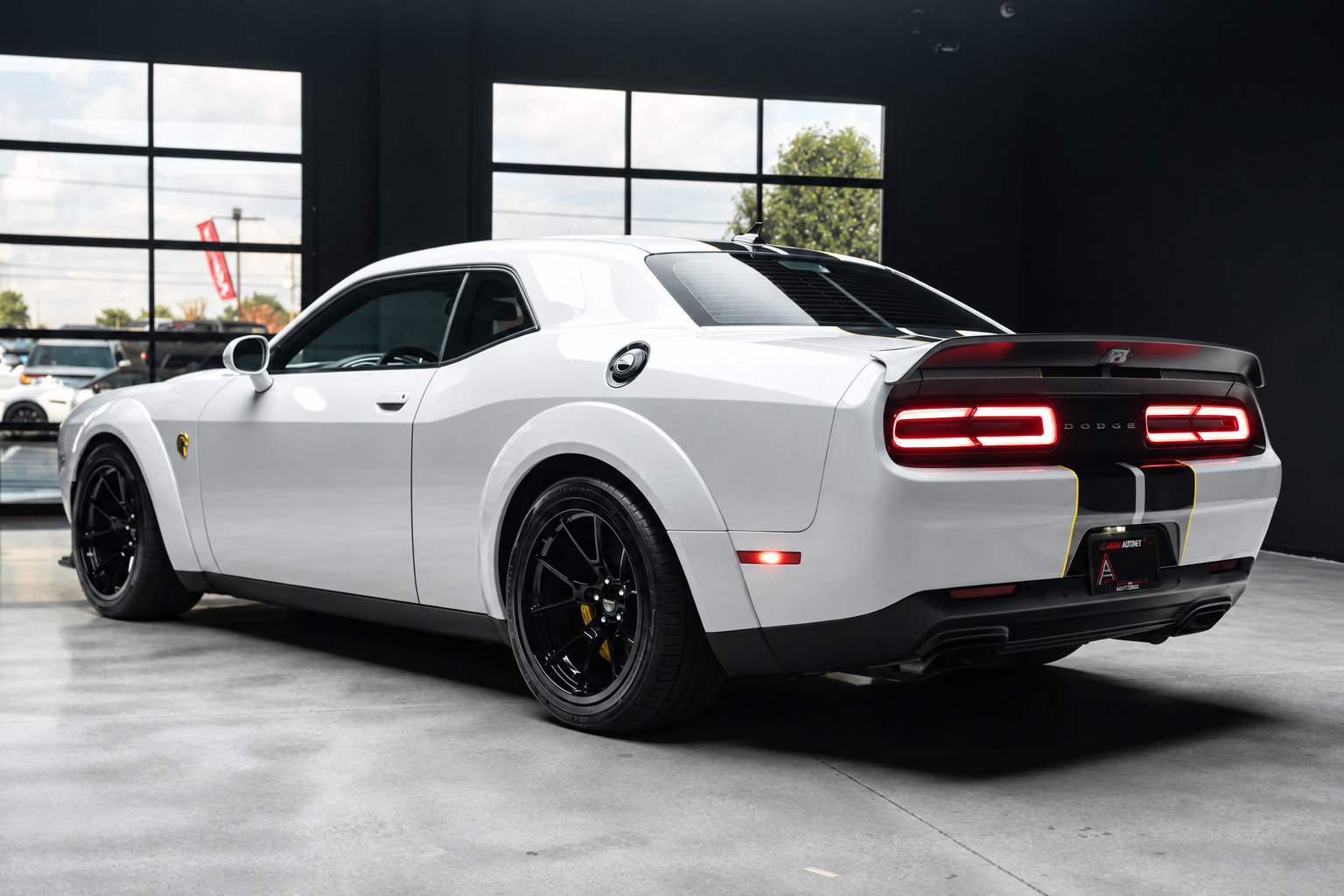 Used 2021 Dodge Challenger SRT Hellcat Redeye RWD image 8