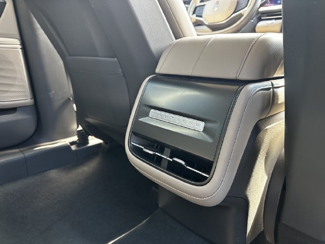 Certified 2024 Lincoln Nautilus Premier AWD/4WD image 39
