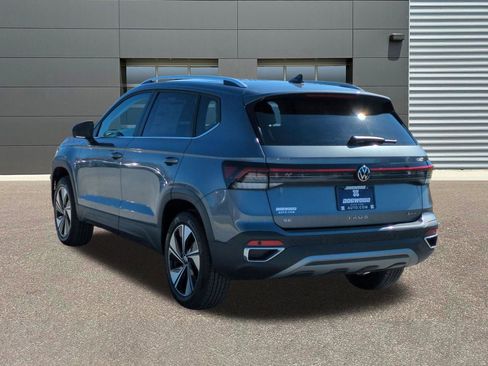 New 2026 Volkswagen Taos SE AWD/4WD image 5