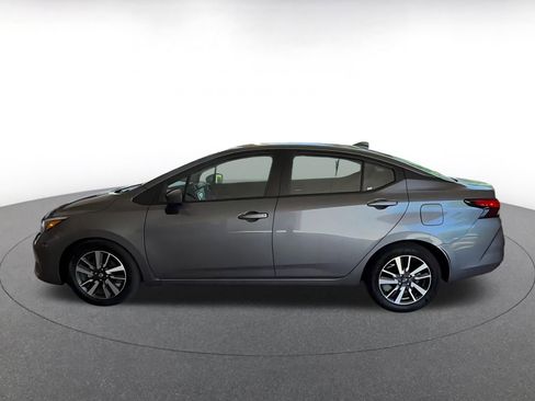 Used 2025 Nissan Versa SV FWD image 8