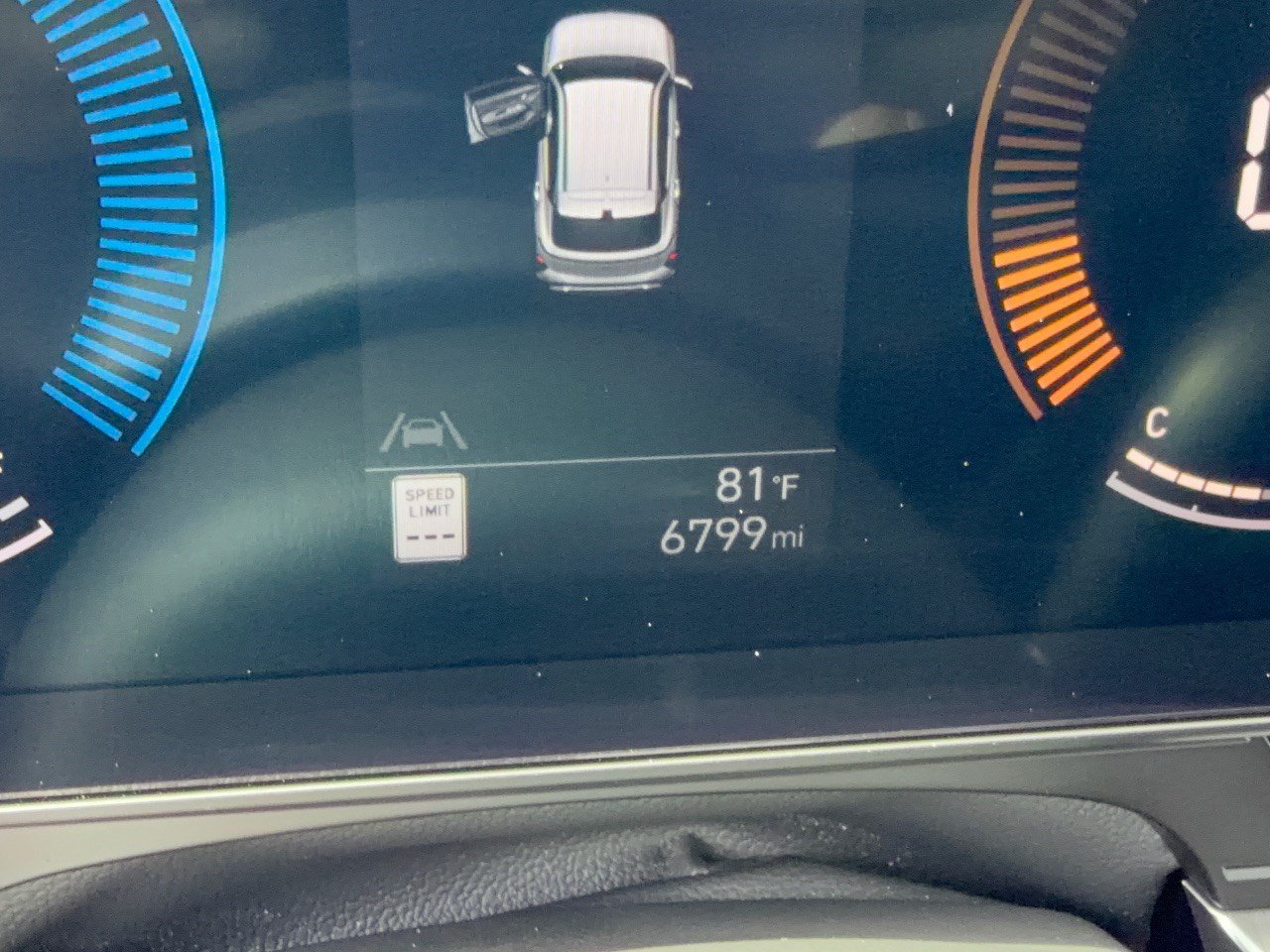 Used 2025 Hyundai Kona SEL FWD image 26